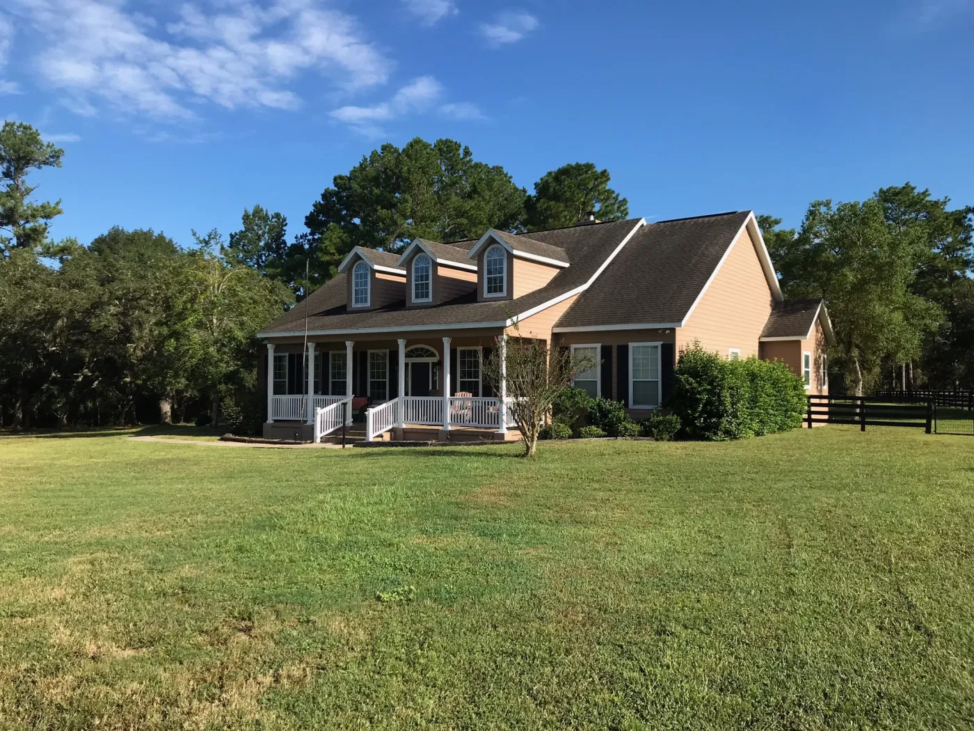 Asphalt Shingle Roof Before Replacement in Dunnellon, FL Asphalt shingle roof before replacement by Sentinel Roofing in Dunnellon, FL